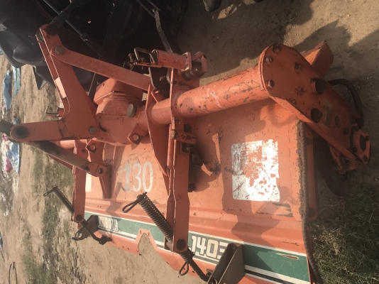 ขายโรตารี่ กว้าง 1.4 เมตร  ใส่รถ 18-26 แรงครับ แน่นพร้อมใช้งาน ยอยครบ ราคา 9,500 บาท ต่อรองได้