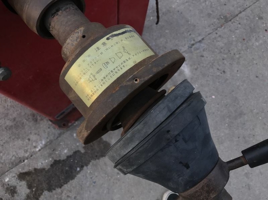 เครื่องตั้งศูนย์ถ่วงล้อ ยี่ห้อ BANZAI