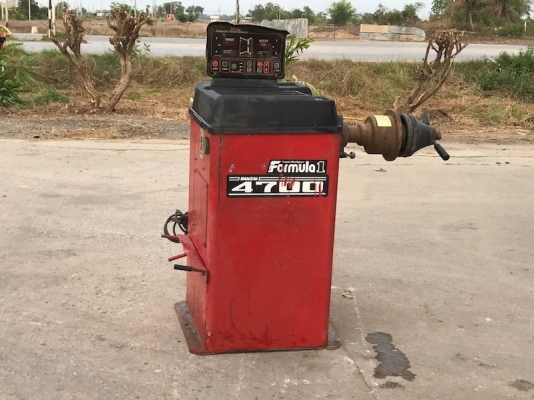 เครื่องตั้งศูนย์ถ่วงล้อ ยี่ห้อ BANZAI