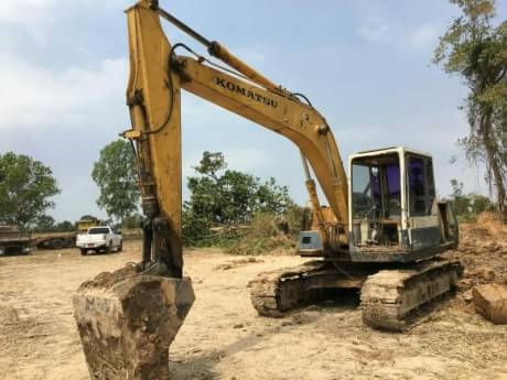 KOMATSU PC120-5