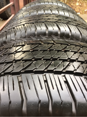 ยาง Bridgestone 265 60 18 ปี16 ดอกเต็ม ไม่มีปะ เนื้อนิ่มๆ ราคาไม่แพง