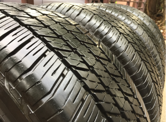 ยาง Bridgestone 265 60 18 ปี16 ดอกเต็ม ไม่มีปะ เนื้อนิ่มๆ ราคาไม่แพง
