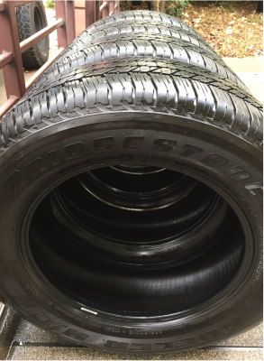 ยาง Bridgestone 265 60 18 ปี16 ดอกเต็ม ไม่มีปะ เนื้อนิ่มๆ ราคาไม่แพง