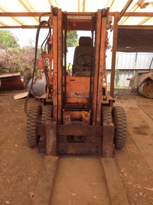 ขายรถโฟคลิฟส์ komathu 2.5t