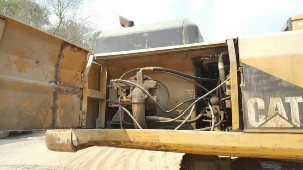 ขาย 999,000บาท CAT.330./8RL.เอกสารเล่มทะเบียน.พร้อม เครื่องดีปั้มแรงเอวดีช่วงล่างเต็ม ระบบสมบูรณ์  รถอยู่สระบุรี. โทร&amp;ไอดีไลน์ 0610710295