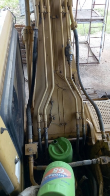 ขายด่วน CAT 320 B สภาพพร้อมใช้งาน โซ่ช่วงล่างสวย เอวแน่น  เครื่องปั้มดี ไฟฟ้าอยู่ เอกสารเล่มทะเบียน