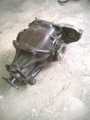 ขายเฟืองท้ายbmw e30 เบอร์40.11 กระโหลกใหญ่ สภาพดี ราคา4500 โทร0924462525โส กทม