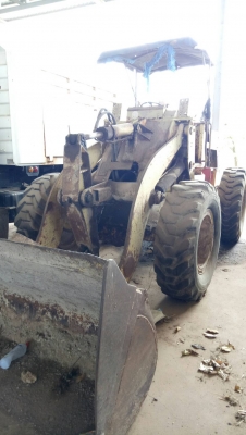 ขายด่วน รถตัก KOMATSU 515 รถพร้อมใช้งาน ยางพร้อมใช้ เอกสารสัญญาซื้อขาย