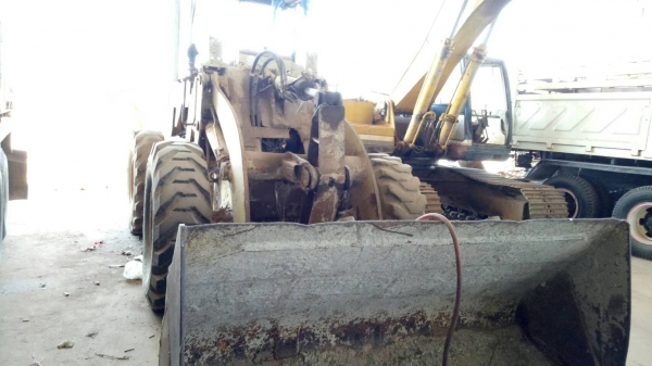 ขายด่วน รถตัก KOMATSU 515 รถพร้อมใช้งาน ยางพร้อมใช้ เอกสารสัญญาซื้อขาย
