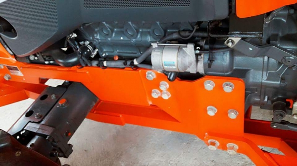 KUBOTA  L 4708 SP (4WD)  2 เพลา   สภาพใหม่สวยๆ   ชั่วโมงใช้   งานน้อย  สีเดิมทั้งคัน  พร้อมชุดใบมีดดันหน้า  ผาน6X24