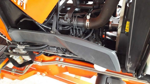 KUBOTA  L 4708 SP (4WD)  2 เพลา   สภาพใหม่สวยๆ   ชั่วโมงใช้   งานน้อย  สีเดิมทั้งคัน  พร้อมชุดใบมีดดันหน้า  ผาน6X24