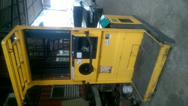 รถโฟร์คลิฟไฟฟ้า komatsu ยกได้ 4 m