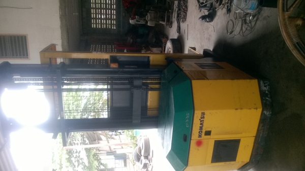 รถโฟร์คลิฟไฟฟ้า komatsu ยกได้ 4 m