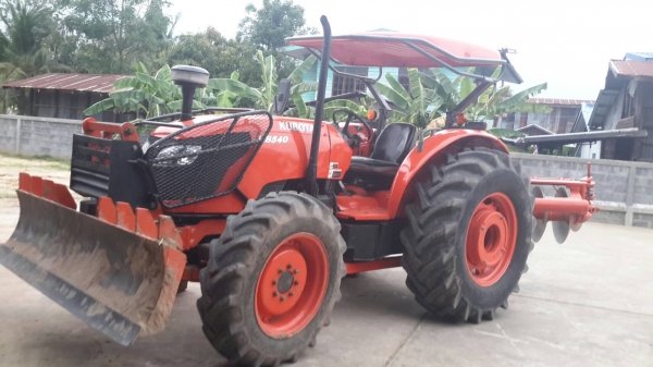 ขายรถไถ Kubota M8540