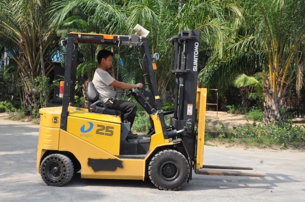 ขายFORKLIFT SUMITOMO ไฟฟ้ารุ่นFBR25(2.5ตัน) สวยเดิมจากญี่ปุ่น ยังไม่เคยใช้ในไทย 199,000เท่านั้น!!
