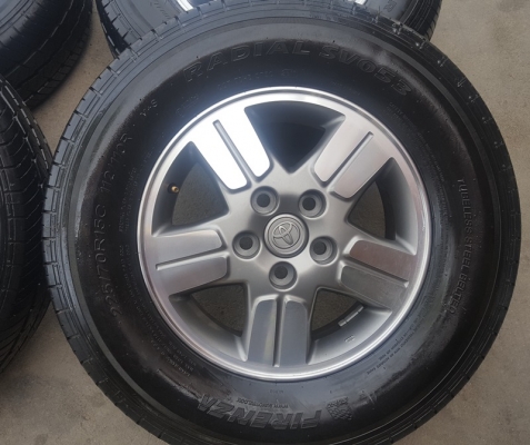 ขายล้อTOYOTA 15 5รู ยาง225/70/15  4 ล้อ