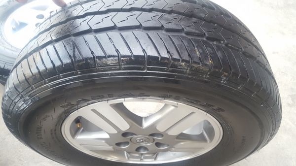 ขายล้อTOYOTA 15 5รู ยาง225/70/15  4 ล้อ