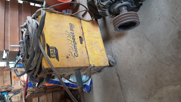 ขายตู้เชื่อม CO2 Nhitronic MIG 300 มือสองสภาพใหม่