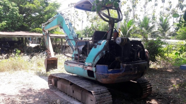 ขายรถแบคโฮ KOBELCO SK45 ราคา 185000