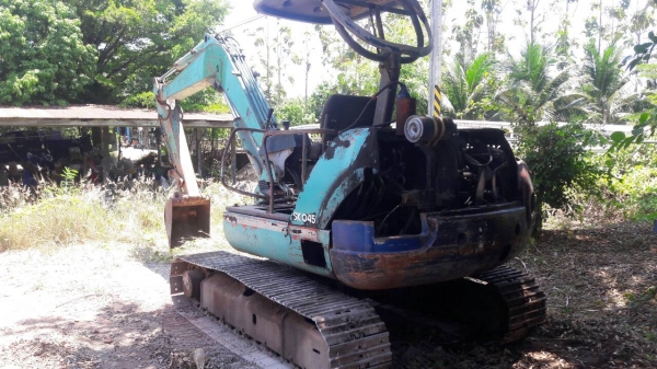ขายรถแบคโฮ KOBELCO SK45 ราคา 185000