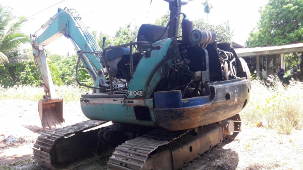 ขายรถแบคโฮ KOBELCO SK45 ราคา 185000