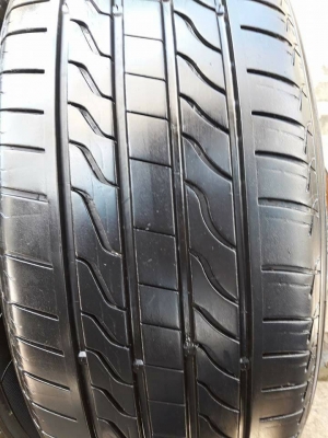 MICHELIN รุ่น PRIMACY.LC 215 60R16 ปี2015 สภาพสวยมากๆ ดอกยางเต็มๆใช้อีกยาวๆไม่แพง