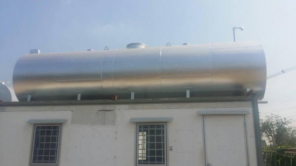 ถังน้ำมันสภาพสวยมาอีกแล้วครับ 10000 ลิตร มีมาใบเดียวนะครับ ขาย 45,000 คุณภาพดีที่สุดครับ ถังน้ำมันสภาพสวยมาอีกแล้วครับ 10000 ลิตร มีมาใบเดียวนะครับ ขาย 45,000 คุณภาพดีที่สุดครับ