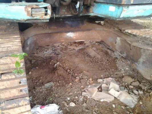 เก่านอก 1 ปี 980,000 KOBELCO SK135SR เครื่องดี ปั้มแรง โช่หนา เอวแน่น ไฟฟ้าครบ เอกสารอินวอยท์  รถอยู่ จ.ร้อยเอ็ด