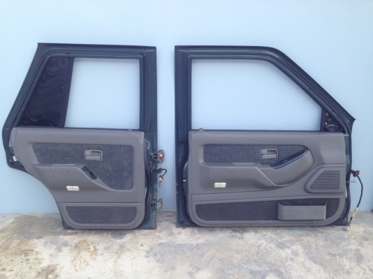 ประตู isuzu mu japan ใส่ tfr dragon cameo  8500บ