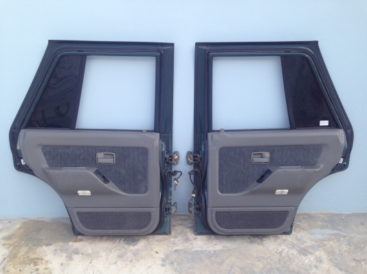 ประตู isuzu mu japan ใส่ tfr dragon cameo  8500บ