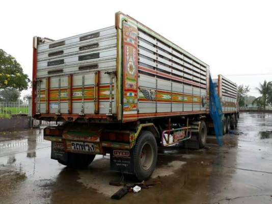ขาย 1,350,000 HINO 20 ล้อ แม่-ลูก กระบะเนียมคอกเกษตรดั้ม อู่.ซี ที ทรัค รถสวยพร้อมใช้ เปลี่ยนหัวเป็นหัวสมอสวย HINO FM3M 240 แรง เครื่องเดิม เกียเดิม ปี.39 รถอยู่ นครสวรรค์ 090-772-3710  090-772-3708