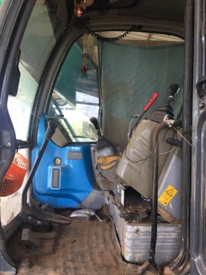 ขาย 980,000 เก่านอก 1 ปี KOBELCO SK135SR เครื่องดี ปั้มแรง โช่หนา เอวแน่น ไฟฟ้าครบ เอกสารอินวอยท์ รถอยู่ จ.ร้อยเอ็ด  090-772-3710 090-772-3708