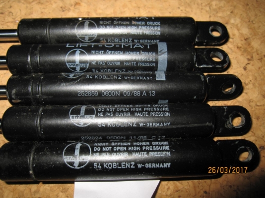 โช๊ค ตัวเล็ก ยี่ห้อ LIFT-O-MAT เป็นของ W-GERMANY โช๊ค ตัวเล็ก ยี่ห้อ LIFT-O-MAT เป็นของ W-GERMANY