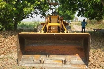 ขาย 345,000 บาท รถตัก CAT 920 เอวอ่อน ดิสค์เบรค เกียร์ทอค เครื่อง 6BD1 165 แรงม้า ต่อแขนเรียบร้อยแล้ว รถใช้งานอยู่ประจำ  รถอยู่ จ.อุดรธานี