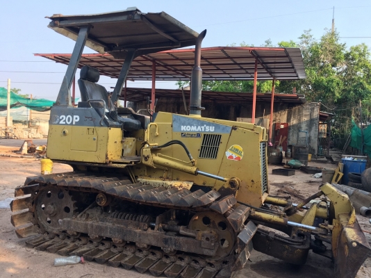 แทรกเตอร์ komatsu  d20-p-7  เกียตัด