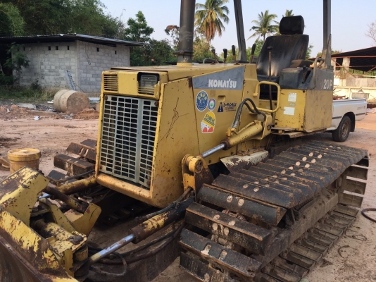 แทรกเตอร์ komatsu  d20-p-7  เกียตัด