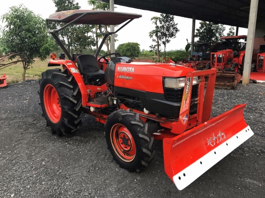 ขายรถไถคูโบต้า L4508DI4WD2เพลา ใช้งาน 1,133 ชั่วโมง รถใช้ในไร่เดิมๆสวยๆค่ะ พร้อมชุดอุปกรณ์ใบมีดหน้าและผานพรวน ราคา 298,000 บาท พร้อมส่งฟรีถึงบ้าน โทรสอบถามได้เลยค่ะ 081-9136451 ขอดูรูปทาง Line:Bow6451  เครื่องดี เกียร์ดี ยางดีทั้ง 4 เส้น ตรวจเชคเรียบร้อยค
