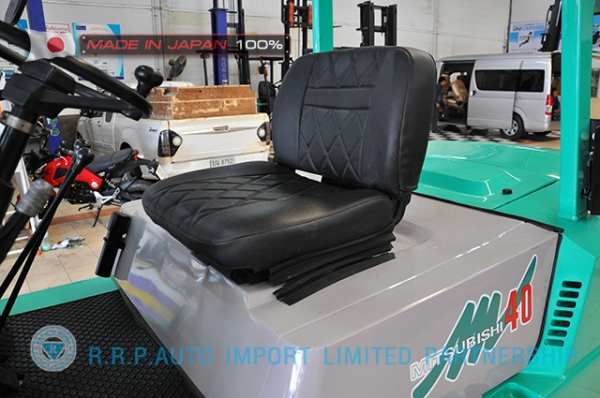 รถโฟล์คลิฟท์พร้อมขาย MITSUBISHI รุ่น FD40F19A-51670 นำเข้าจากญี่ปุ่นแท้ 100\%