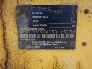 KOMATSU - PC40MR-2 KOMATSU - PC40MR-2