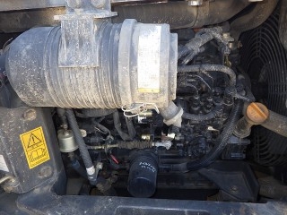 KOMATSU - PC40MR-2 KOMATSU - PC40MR-2