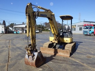 KOMATSU - PC40MR-2