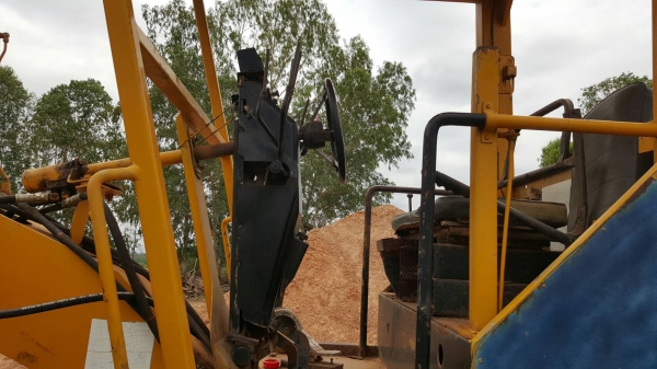 ขาย รถเกรด CHAMPION 710A เอกสารใบซื้อขาย เครื่องดี ปั้มดี ราคาต่อรองได้ครับ ขาย รถเกรด CHAMPION 710A เอกสารใบซื้อขาย เครื่องดี ปั้มดี ราคาต่อรองได้ครับ