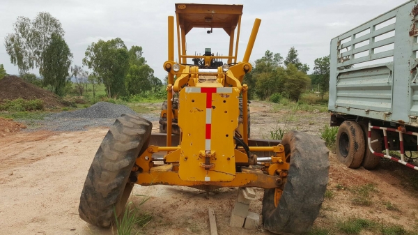 ขาย รถเกรด CHAMPION 710A เอกสารใบซื้อขาย เครื่องดี ปั้มดี ราคาต่อรองได้ครับ ขาย รถเกรด CHAMPION 710A เอกสารใบซื้อขาย เครื่องดี ปั้มดี ราคาต่อรองได้ครับ