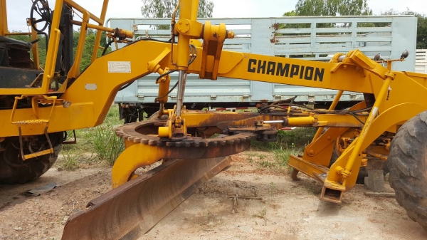 ขาย รถเกรด CHAMPION 710A เอกสารใบซื้อขาย เครื่องดี ปั้มดี ราคาต่อรองได้ครับ ขาย รถเกรด CHAMPION 710A เอกสารใบซื้อขาย เครื่องดี ปั้มดี ราคาต่อรองได้ครับ