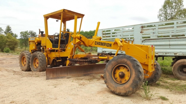 ขาย รถเกรด CHAMPION 710A เอกสารใบซื้อขาย เครื่องดี ปั้มดี ราคาต่อรองได้ครับ ขาย รถเกรด CHAMPION 710A เอกสารใบซื้อขาย เครื่องดี ปั้มดี ราคาต่อรองได้ครับ