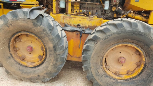 ขาย รถเกรด CHAMPION 710A เอกสารใบซื้อขาย เครื่องดี ปั้มดี ราคาต่อรองได้ครับ ขาย รถเกรด CHAMPION 710A เอกสารใบซื้อขาย เครื่องดี ปั้มดี ราคาต่อรองได้ครับ