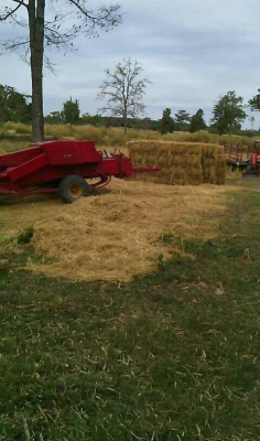 เครื่องอัดฟาง นิวฮอลแลนด์ 276