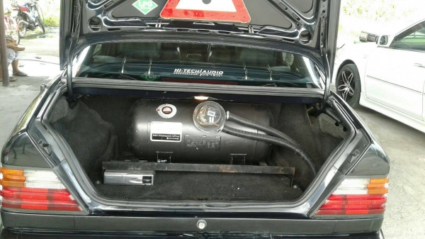 BENZ E-CLASS, E230 ELEG โฉม W124 พร้อมใช้ BENZ E-CLASS, E230 ELEG โฉม W124 พร้อมใช้