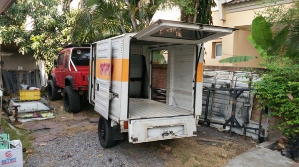 ขายพ่วงครับ เหมาะสำหรับ บรรทุกอุปกรณ์ ช่าง ทำเป็นรถเซอร์วิส foodtruck รถนอน รถขายของ ขนาดตู้ ยาว 2.4เมตร กว้าง 1.42 สูง 1.3เมตร ราคา 35000บาท สนใจสอบถามได้ครับ
