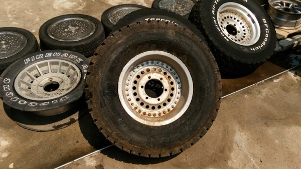 ขายล้อ rays power volk. 15x7 et -11 6/139 แท้ๆ เก่าญี่ปุ่น ไม่เคยใช้ในไทย iรับน้ำหนัก 850kg ต่อวง มีปั้มที่ล้อ พร้อมยางbf 31 &quot; ราคา 16000บาท ล้อแท้ พร้อมยางbf .ราคานี้โคตรถูก ดูของพระราม2 083 5996979 Id champ_rama2